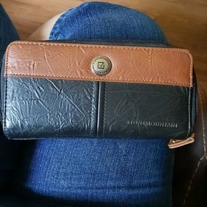 Stone Mountain  wallet
